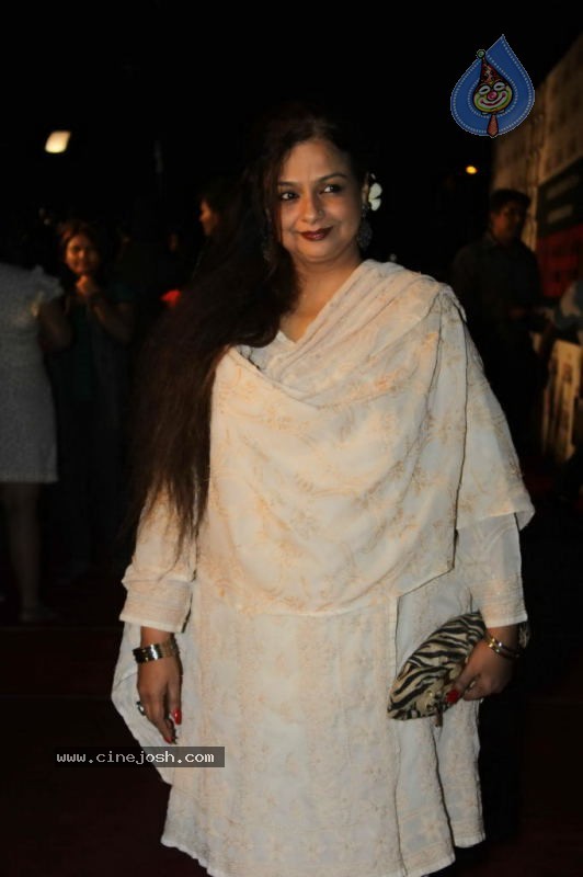 Bolly Celebs at Chargesheet Red Carpet - 13 / 38 photos