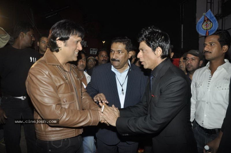 Bolly Celebs at Chevrolet APSARA Awards - 167 / 176 photos