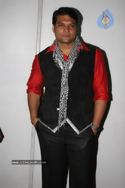Bolly Celebs at CID Gallantry Awards - 20 / 50 photos