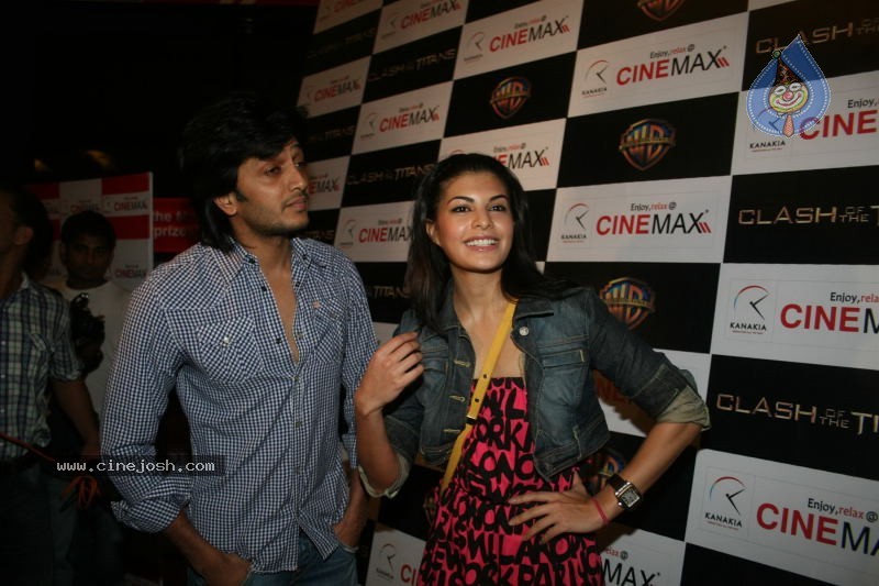 Bolly Celebs at Clash of the Titans Premiere - 37 / 38 photos