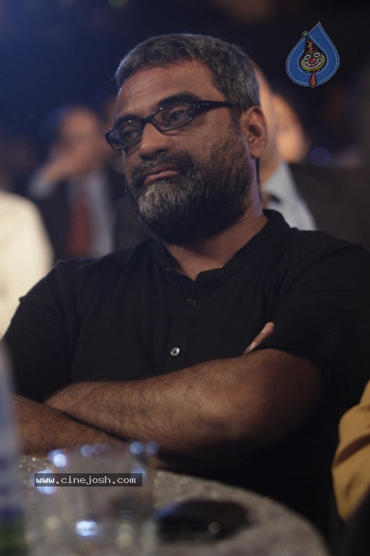 Bolly Celebs at CNBC Awaaz Consumer Awards - 37 / 67 photos