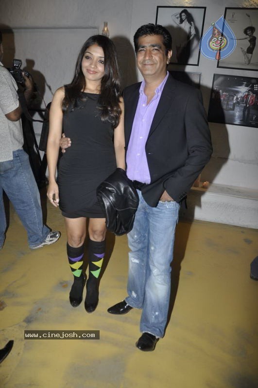 Bolly Celebs at Dabboo Ratnani Calendar Launch - 16 / 123 photos