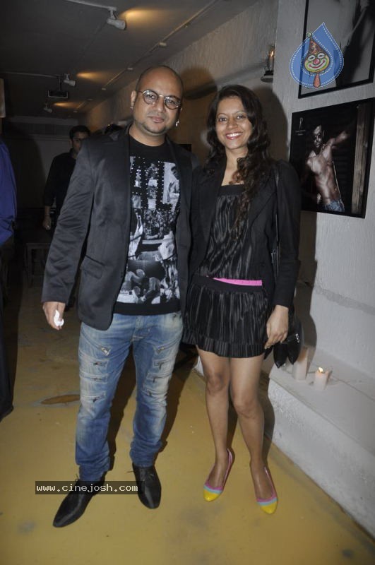 Bolly Celebs at Dabboo Ratnani Calendar Launch - 43 / 123 photos