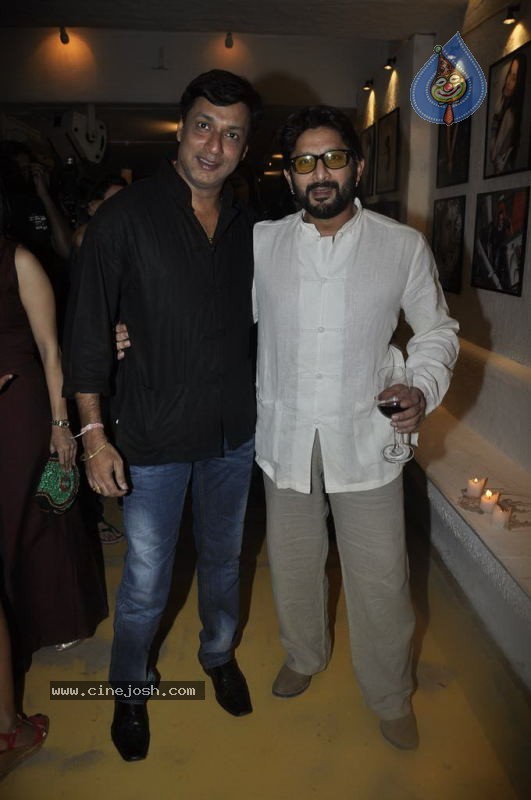 Bolly Celebs at Dabboo Ratnani Calendar Launch - 68 / 123 photos