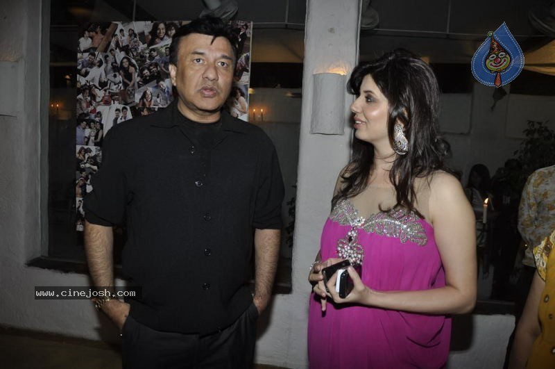 Bolly Celebs at Dabboo Ratnani Calendar Launch - 78 / 123 photos