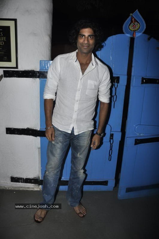 Bolly Celebs at Dabboo Ratnani Calendar Launch - 95 / 123 photos