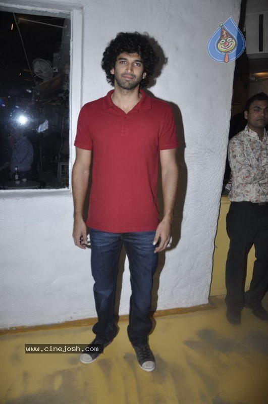 Bolly Celebs at Dabboo Ratnani Calendar Launch - 123 / 123 photos