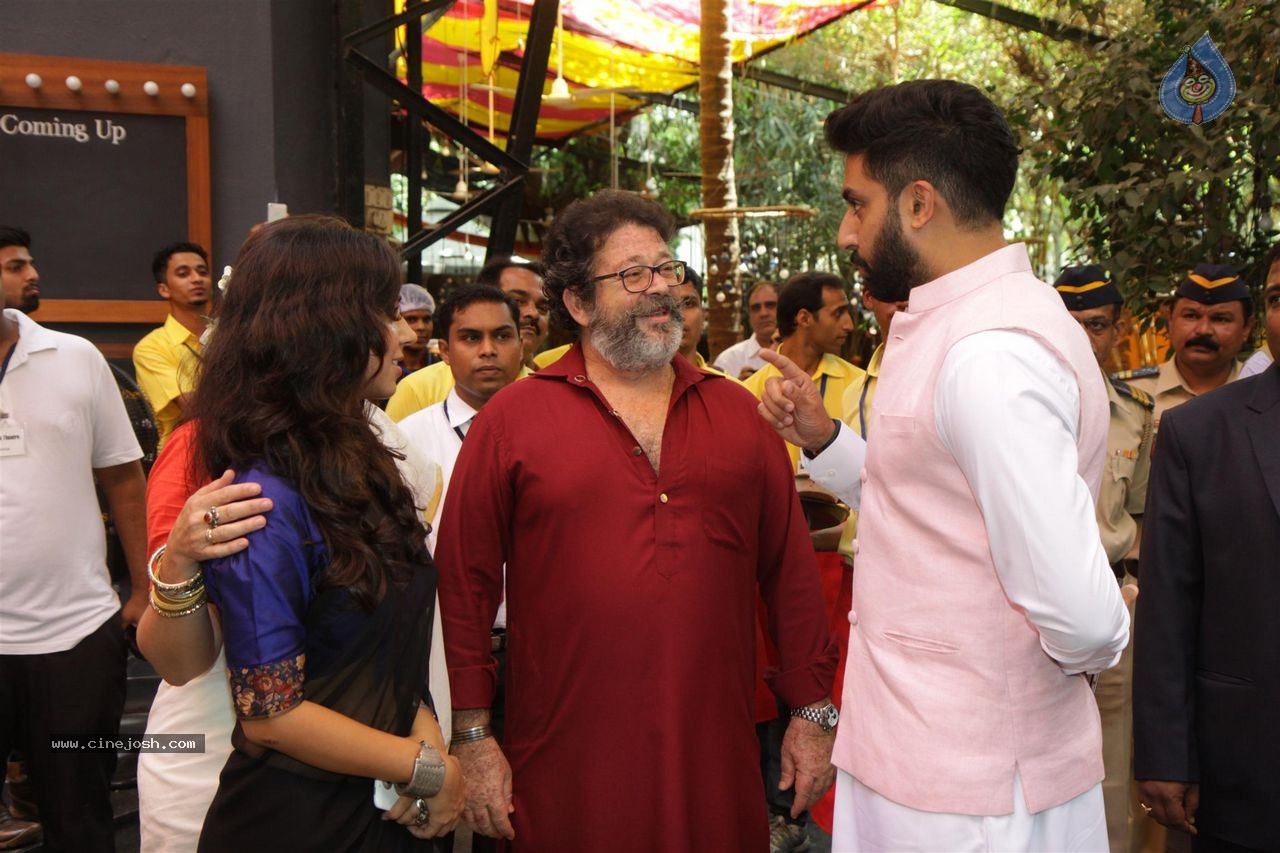 Bolly Celebs at Dadasaheb Phalke Award Presentation  - 14 / 111 photos