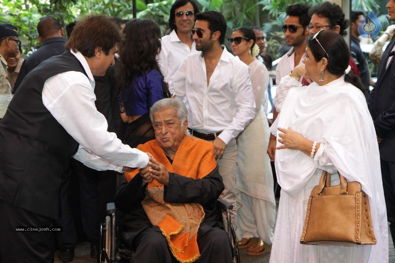 Bolly Celebs at Dadasaheb Phalke Award Presentation  - 54 / 111 photos
