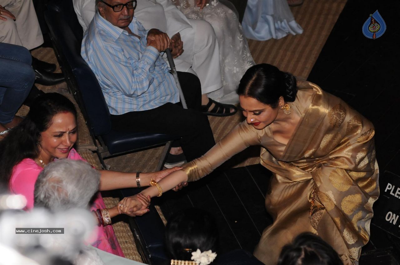 Bolly Celebs at Dadasaheb Phalke Award Presentation  - 56 / 111 photos