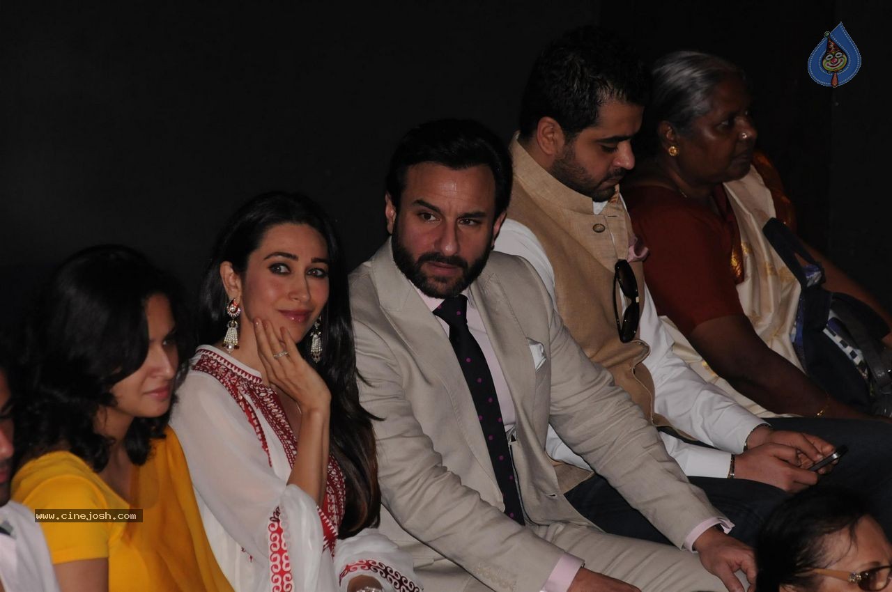 Bolly Celebs at Dadasaheb Phalke Award Presentation  - 73 / 111 photos