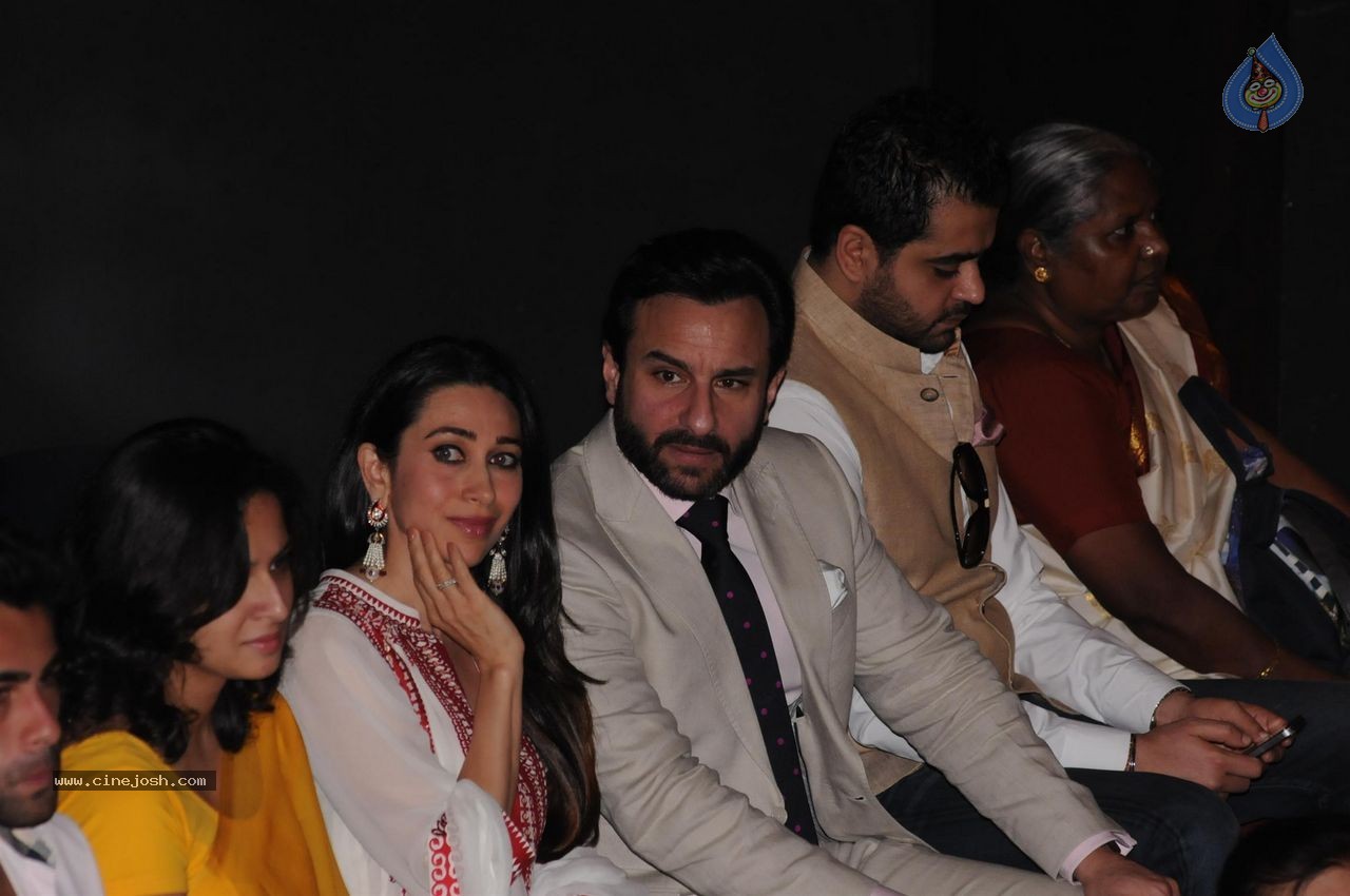 Bolly Celebs at Dadasaheb Phalke Award Presentation  - 108 / 111 photos