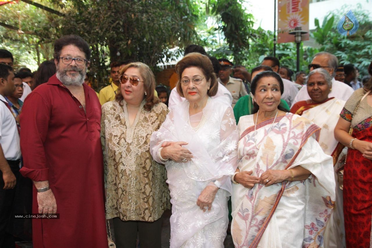 Bolly Celebs at Dadasaheb Phalke Award Presentation  - 111 / 111 photos