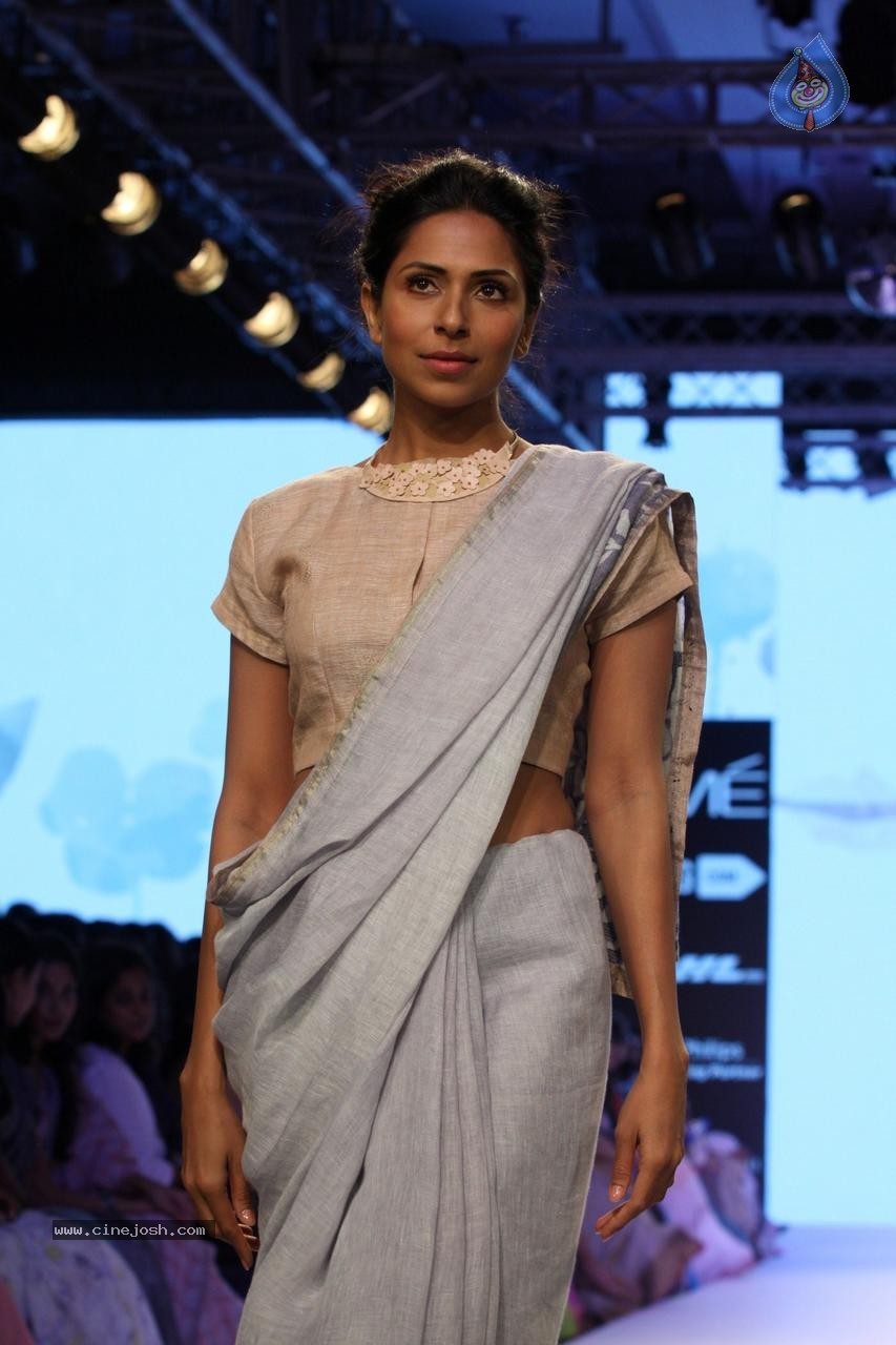 Bolly Celebs at Day 3 LFW Summer Resort 2015 - 1 / 115 photos