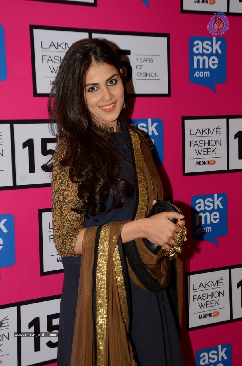 Bolly Celebs at Day 3 LFW Summer Resort 2015 - 26 / 115 photos