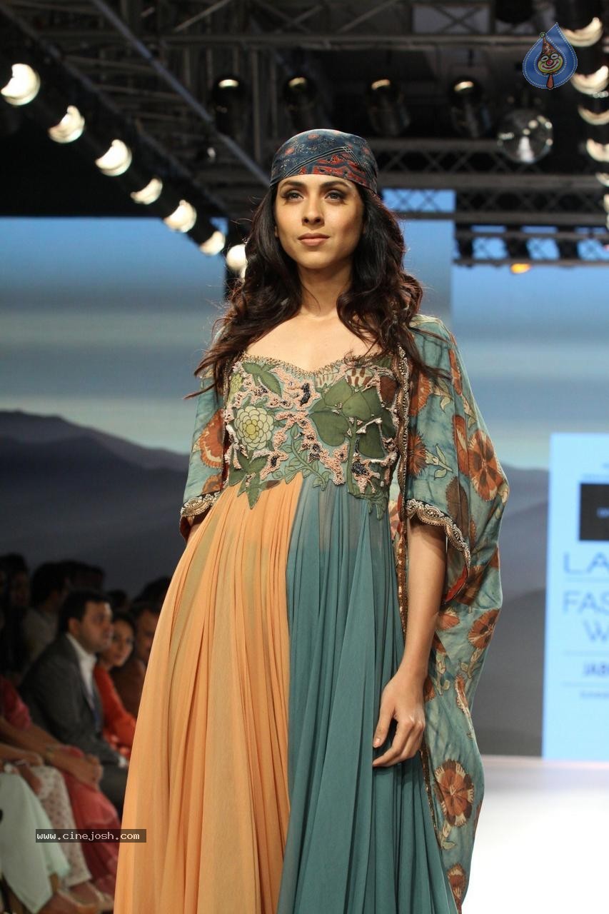 Bolly Celebs at Day 3 LFW Summer Resort 2015 - 60 / 115 photos