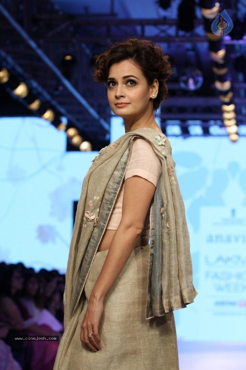 Bolly Celebs at Day 3 LFW Summer Resort 2015 - 71 / 115 photos