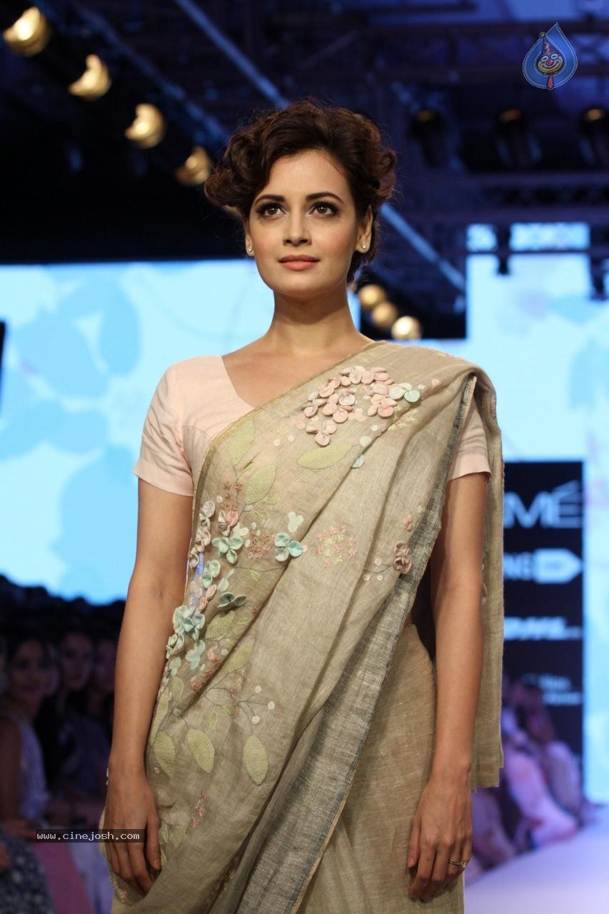 Bolly Celebs at Day 3 LFW Summer Resort 2015 - 90 / 115 photos