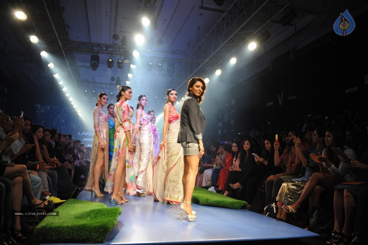 Bolly Celebs at Day 4 LFW Summer Resort 2015 - 52 / 72 photos