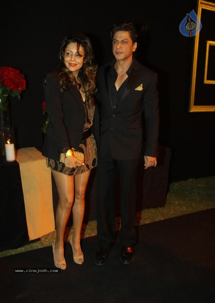 Bolly Celebs at Deepika Padukone Black n Gold Party - 37 / 49 photos