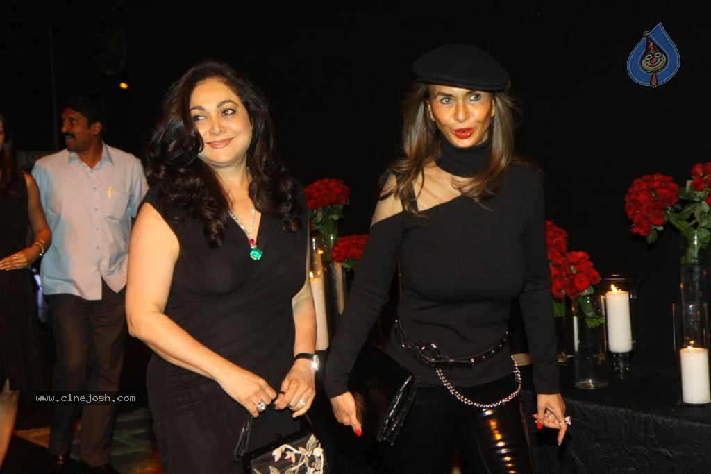Bolly Celebs at Deepika Padukone Black n Gold Party - 39 / 49 photos