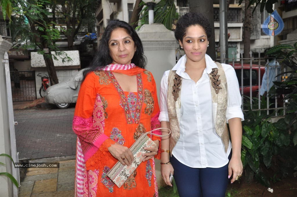 Bolly Celebs at Designers Store Launch - 3 / 46 photos