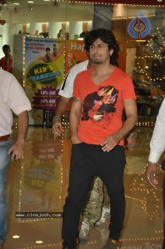 Bolly Celebs at Deswa Movie Music Launch - 26 / 52 photos