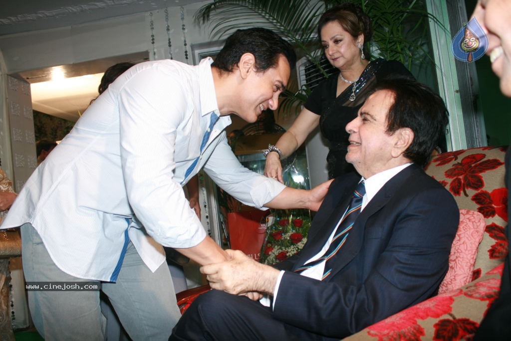 Bolly Celebs at Dilip Kumar Bday Party - 20 / 21 photos