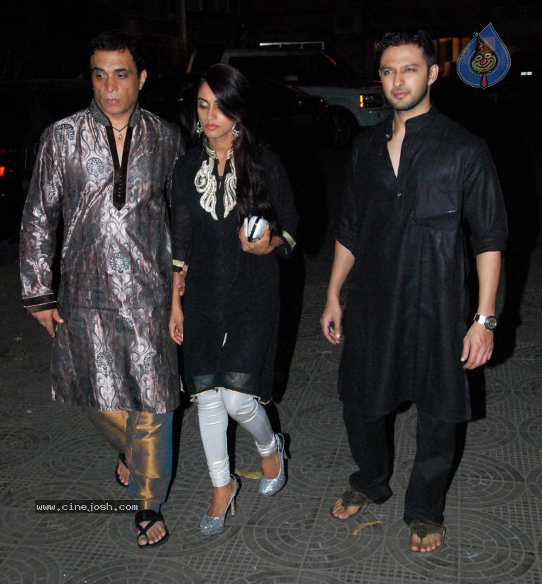 Bolly Celebs at Diwali Celebrations  - 57 / 152 photos