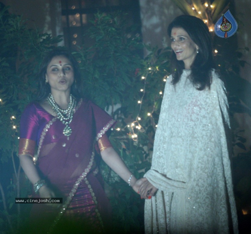 Bolly Celebs at Diwali Celebrations  - 137 / 152 photos
