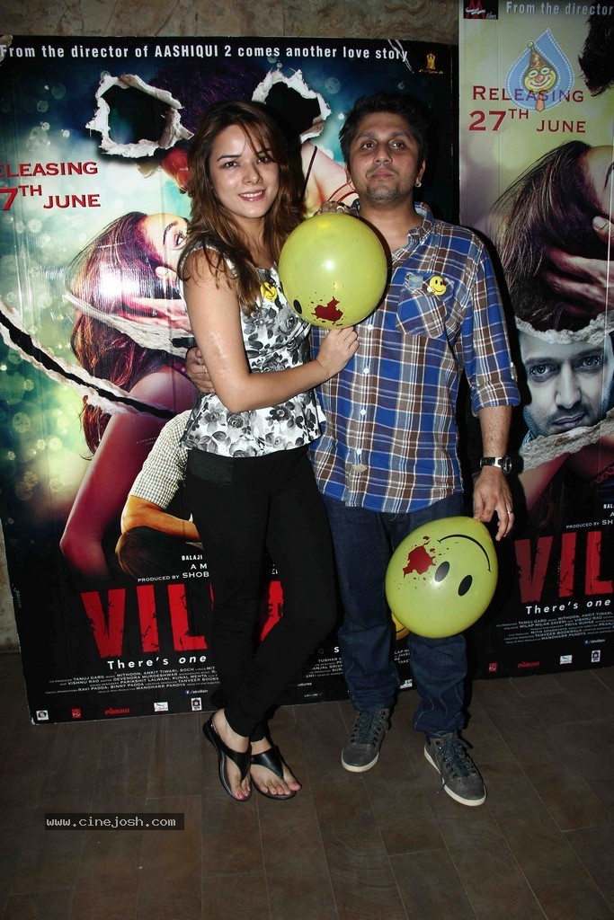 Bolly Celebs at Ek Villain Special Show - 5 / 43 photos