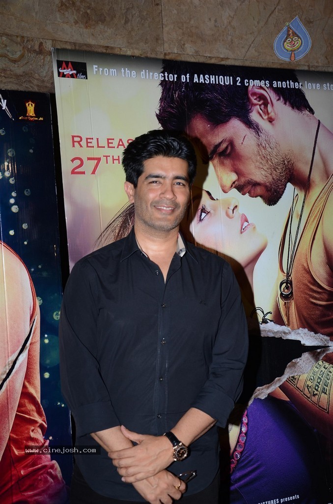 Bolly Celebs at Ek Villain Special Show - 36 / 43 photos