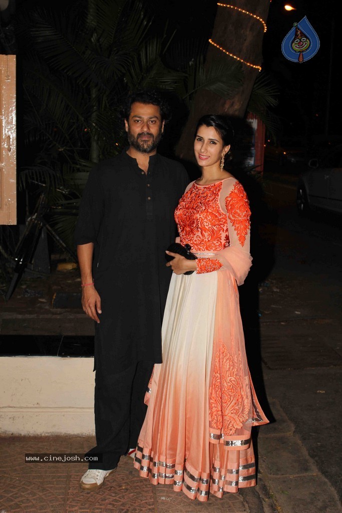 Bolly Celebs at Ekta Kapoor Diwali 2014 Party - 47 / 48 photos