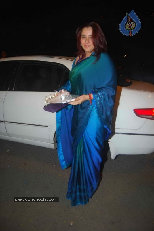 Bolly Celebs at Ekta Kapoor Diwali Party - 43 / 56 photos