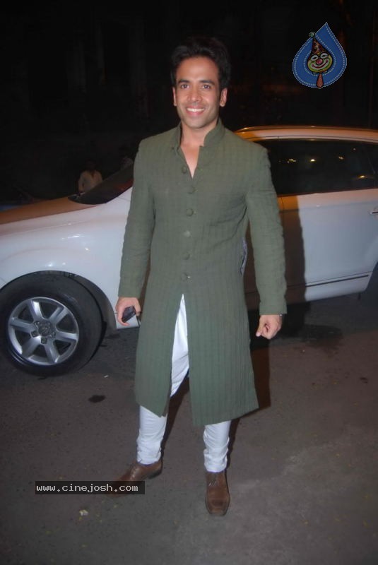 Bolly Celebs at Ekta Kapoor Diwali Party - 55 / 56 photos