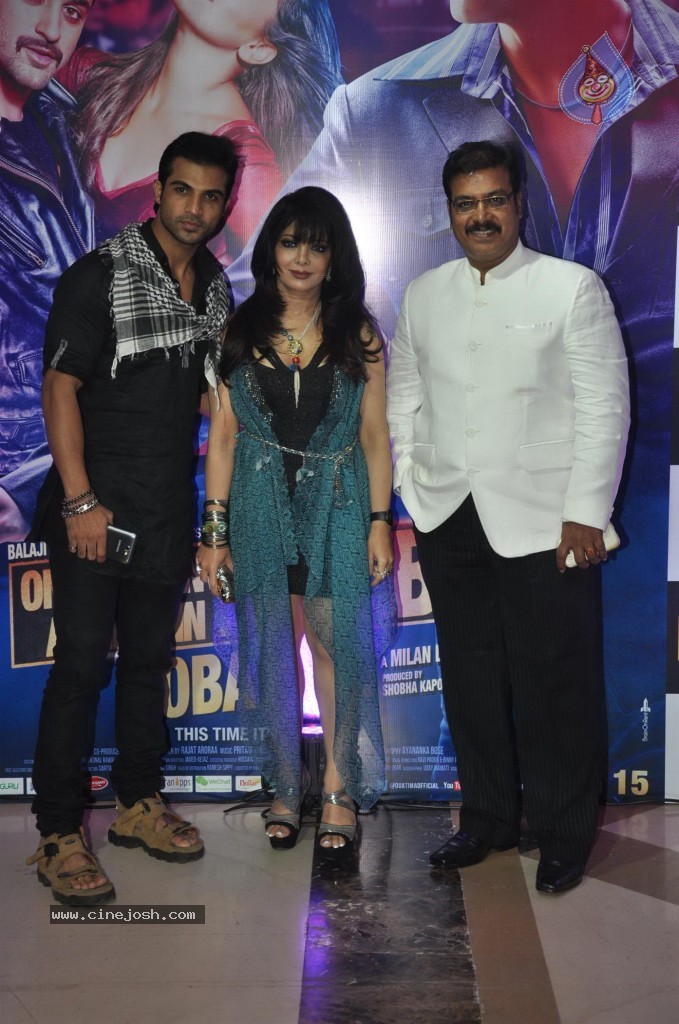 Bolly Celebs at Ekta Kapoor Iftar Party - 21 / 113 photos