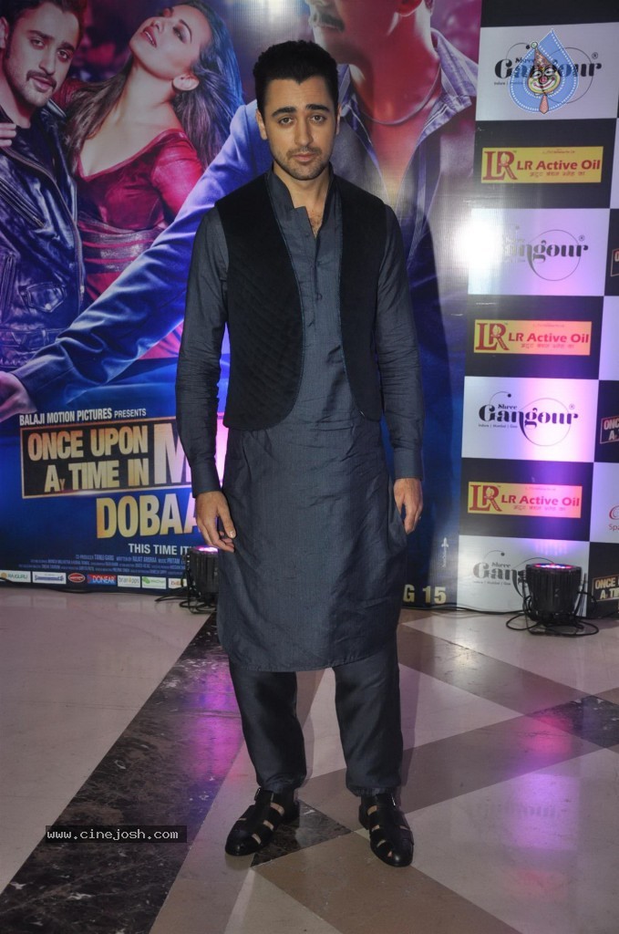 Bolly Celebs at Ekta Kapoor Iftar Party - 62 / 113 photos