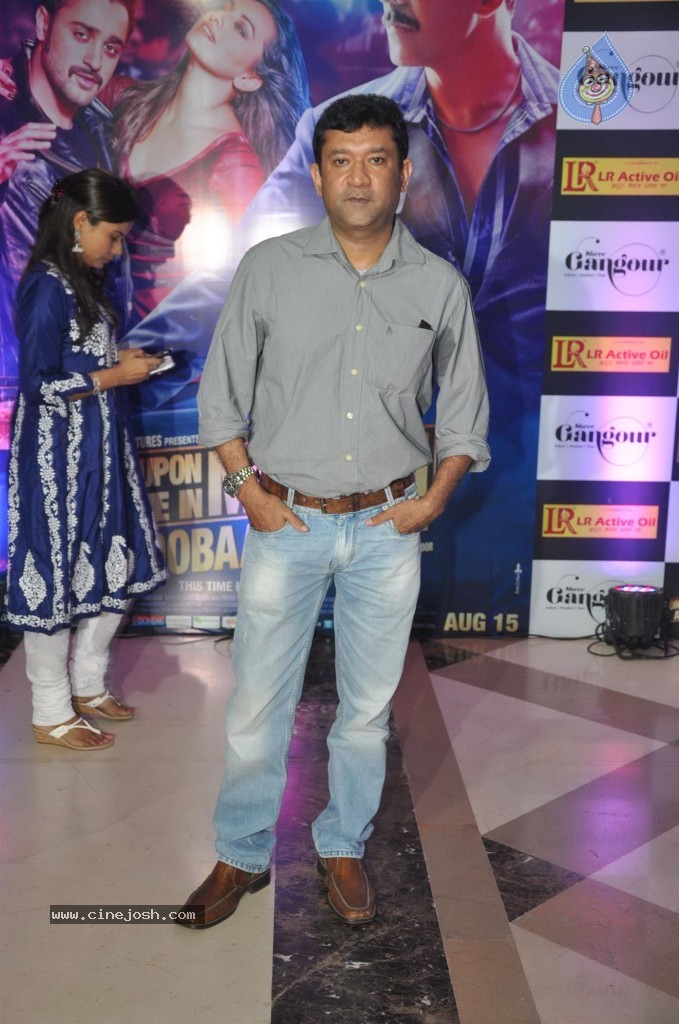 Bolly Celebs at Ekta Kapoor Iftar Party - 102 / 113 photos