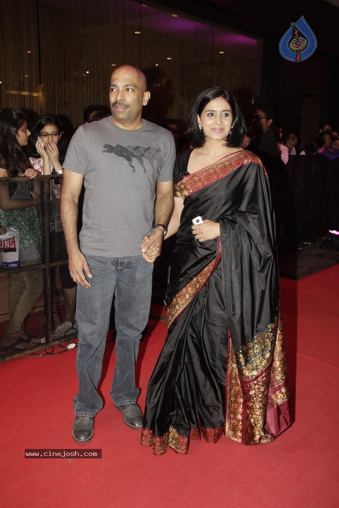 Bolly Celebs at English Vinglish Premiere Show - 20 / 115 photos