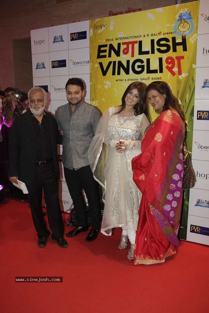 Bolly Celebs at English Vinglish Premiere Show - 51 / 115 photos