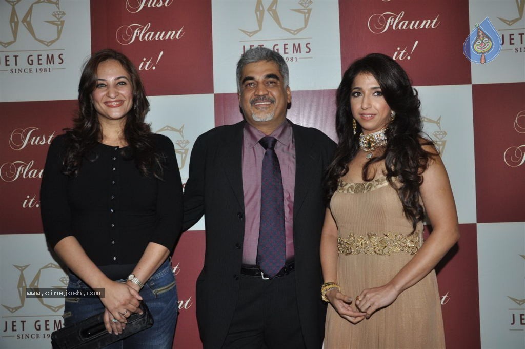 Bolly Celebs at Face of Jet Gems Launch - 25 / 87 photos