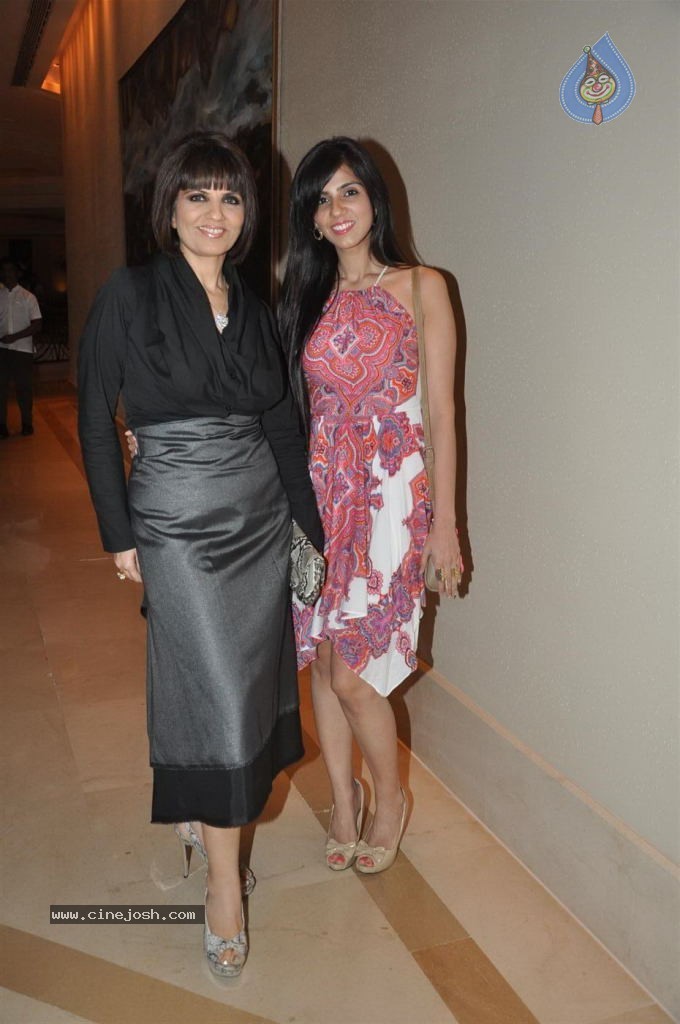 Bolly Celebs at Face of Jet Gems Launch - 27 / 87 photos
