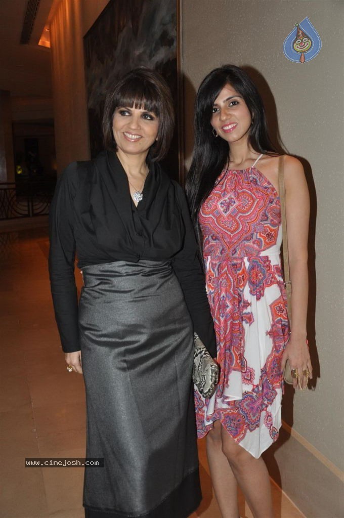Bolly Celebs at Face of Jet Gems Launch - 42 / 87 photos