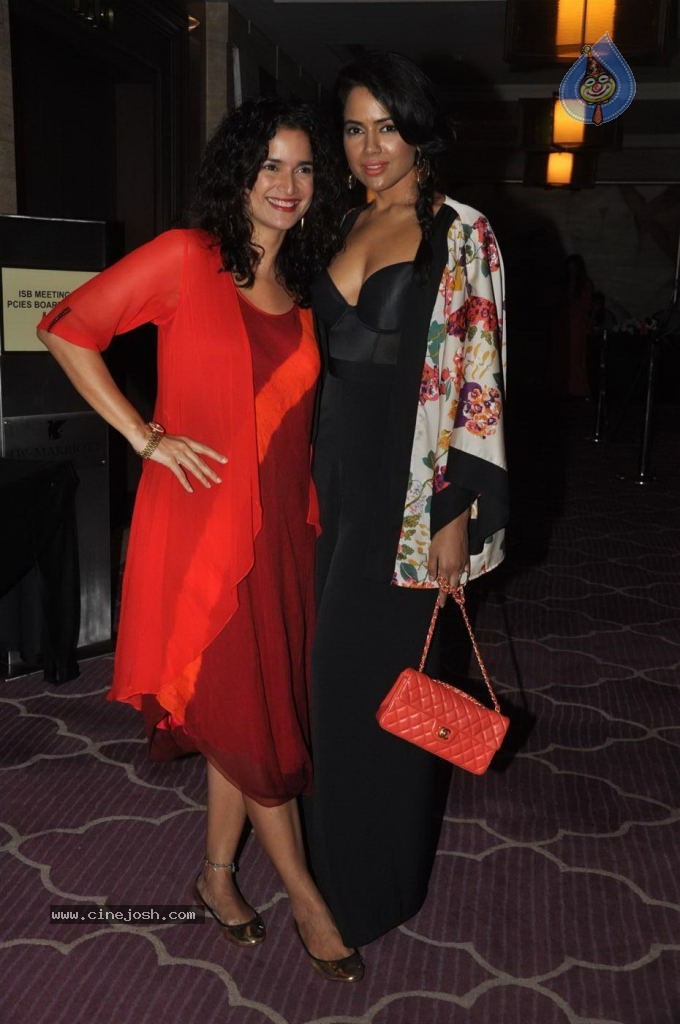 Bolly Celebs at Face of Jet Gems Launch - 72 / 87 photos
