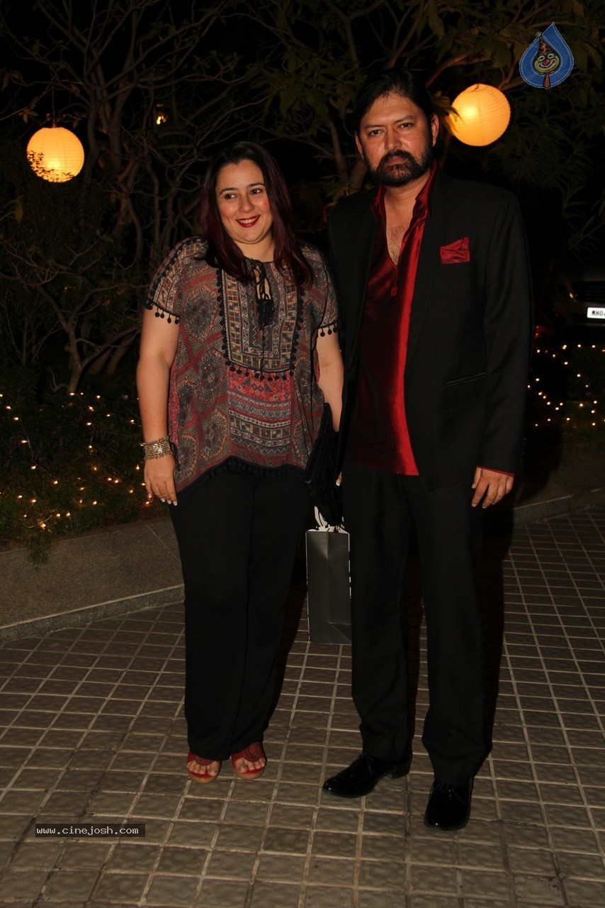 Bolly Celebs at Farah Khan Bday Party - 13 / 120 photos