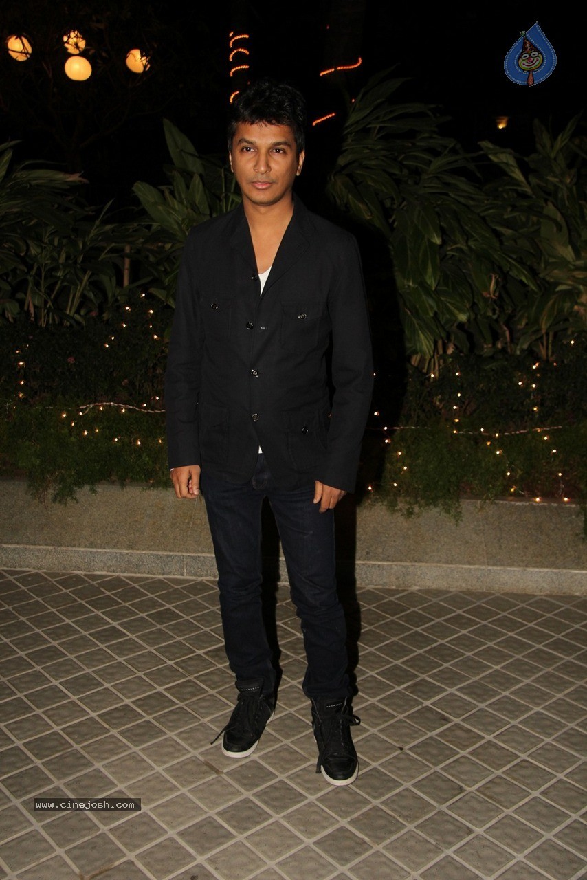 Bolly Celebs at Farah Khan Bday Party - 31 / 120 photos