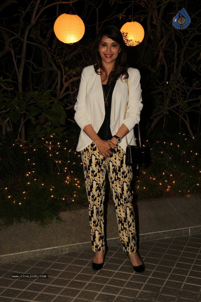 Bolly Celebs at Farah Khan Bday Party - 53 / 120 photos