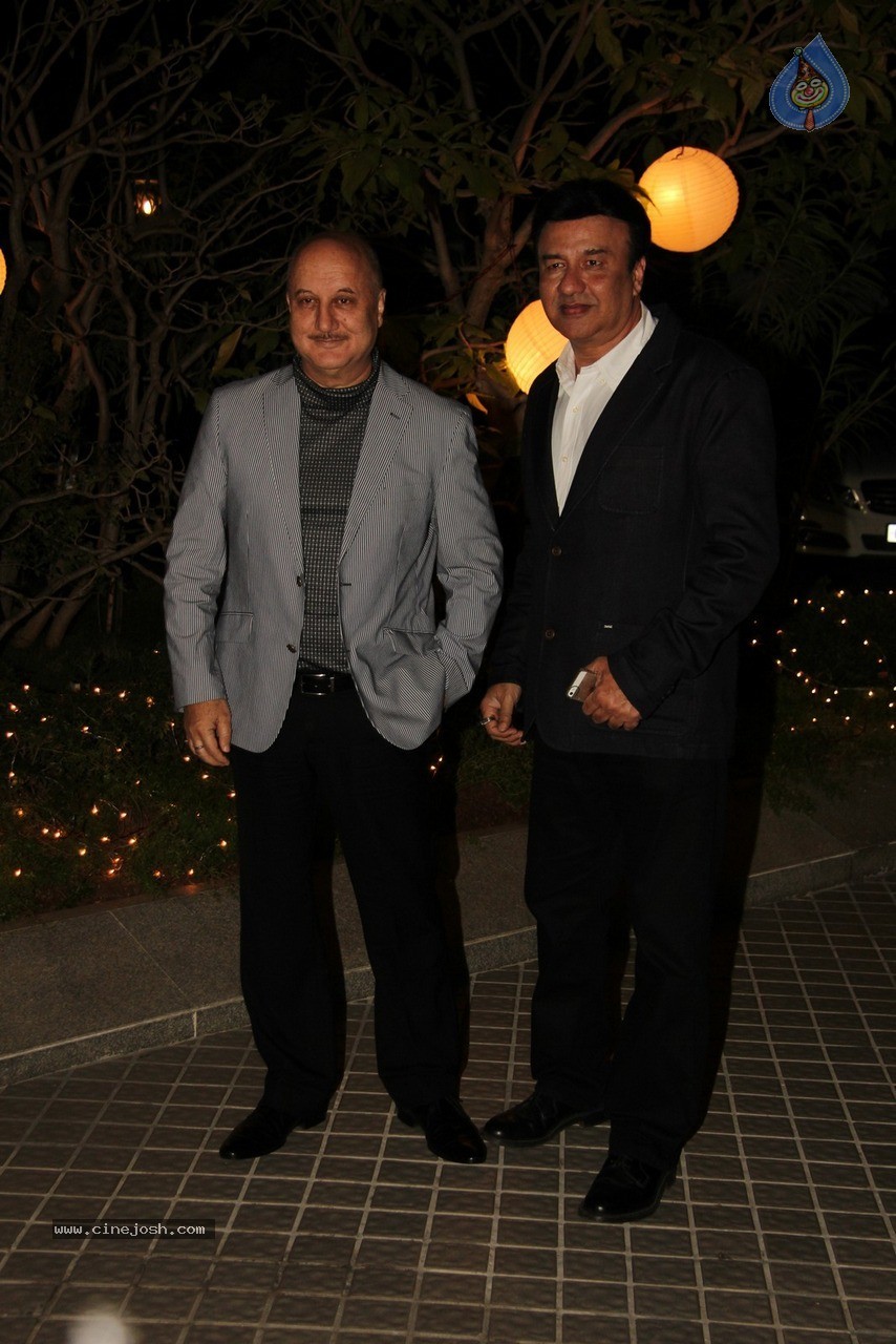 Bolly Celebs at Farah Khan Bday Party - 60 / 120 photos