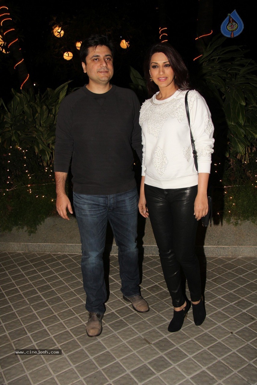 Bolly Celebs at Farah Khan Bday Party - 61 / 120 photos