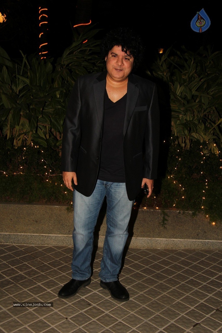 Bolly Celebs at Farah Khan Bday Party - 82 / 120 photos